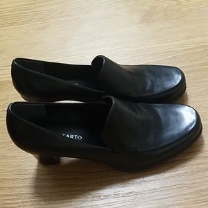 Franco Sarto Nolan Casual Dress Shoes- Black 7.5 M
